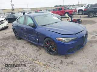 2020 Alfa Romeo Giulia with VIN ZARFAMAN7L7625618, listed as a IAAI auction lot 41616920 with 1 mi miles. Bid and sale history available at carsss.com. Image 1.