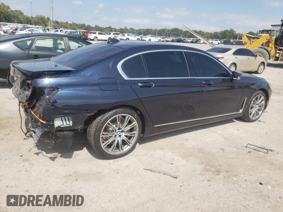 2020 BMW 7 Series 750i xDrive with VIN WBA7U2C04LCD70929, listed as a Copart auction lot 69319703 with 21,729 mi miles. Bid and sale history available at carsss.com. Image 3.