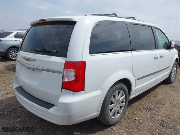 2014 Chrysler Town & Country Touring with VIN 2C4RC1BG4ER404320, listed as a IAAI auction lot 42075325 with 233,018 mi miles. Bid and sale history available at carsss.com. Image 4.