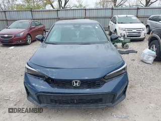 2025 Honda Civic Sport z VIN 2HGFE2F56SH549101, wystawiony jako IAAI lot #42032706 z przebiegiem 12 820 mil mil oraz . Historia ofert i sprzedaży dostępna na DreamBid. Obrazek 12.