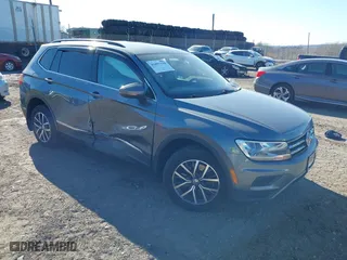 2020 Volkswagen Tiguan SE with VIN 3VV2B7AX8LM119358, listed as a IAAI auction lot 41897534 with 131,646 mi miles. Bid and sale history available at carsss.com. Image 1.