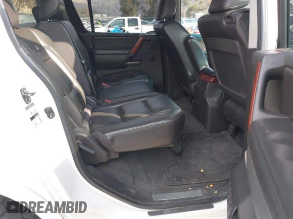 2005 Infiniti QX56 with VIN 5N3AA08C05N807342, listed as a IAAI auction lot 41421659 with 158,630 mi miles. Bid and sale history available at carsss.com. Image 8.