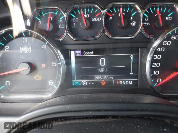 2016 Chevrolet Suburban LS with VIN 1GNSCGKCXGR261780, listed as a IAAI auction lot 42348999 with 266,151 mi miles and . Bid and sale history available at DreamBid. Image 15.
