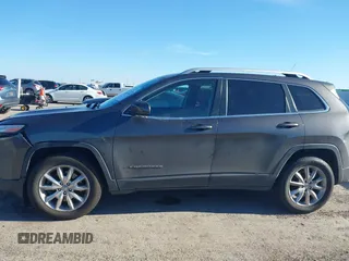 2014 Jeep Cherokee Limited with VIN 1C4PJMDS8EW271410, listed as a IAAI auction lot 41657246 with 132,930 mi miles. Bid and sale history available at carsss.com. Image 15.