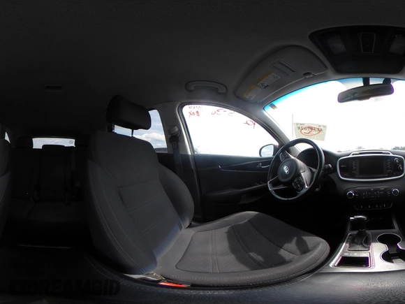 2017 Kia Sorento LX z VIN 5XYPGDA30HG252783, wystawiony jako IAAI lot #42397628 z przebiegiem 80 166 mil mil oraz . Historia ofert i sprzedaży dostępna na DreamBid. Obrazek 17.
