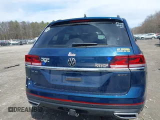 2023 Volkswagen Atlas SE with VIN 1V2HR2CA2PC505456, listed as a IAAI auction lot 42032269 with 7,918 mi miles and . Bid and sale history available at DreamBid. Image 17.