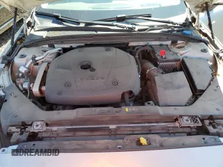2020 Volvo V60 z VIN YV4102WK2L1030444, wystawiony jako Copart lot #66114153 z przebiegiem 49 347 mil mil oraz . Historia ofert i sprzedaży dostępna na DreamBid. Obrazek 11.