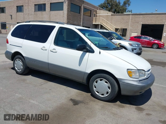 2000 Toyota Sienna CE z VIN 4T3GF19C8YU307987, wystawiony jako IAAI lot #42363309 z przebiegiem 179 374 mil mil oraz . Historia ofert i sprzedaży dostępna na DreamBid. Obrazek 1.