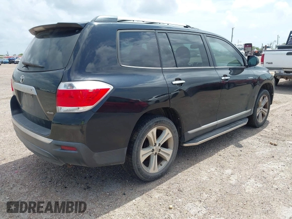 2013 Toyota Highlander Limited z VIN 5TDDK3EH1DS180782, wystawiony jako IAAI lot #42420237 z przebiegiem 193 773 mil mil oraz . Historia ofert i sprzedaży dostępna na DreamBid. Obrazek 4.