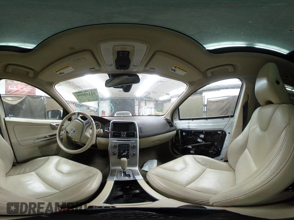 2011 Volvo XC60 3.0T with VIN YV4902DZ4B2179224, listed as a IAAI auction lot 42272698 with 95,022 mi miles and . Bid and sale history available at DreamBid. Image 18.