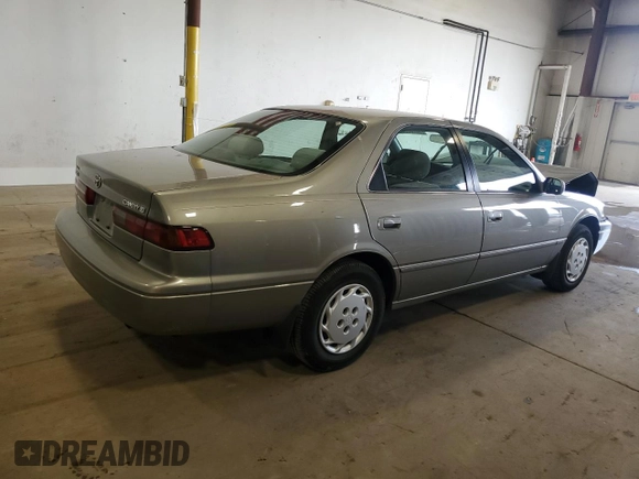 1997 Toyota Camry LE with VIN JT2BG22K8V0082736, listed as a Copart auction lot 58735955 with 54,699 mi miles and Salvage title. Bid and sale history available at DreamBid. Image 3.
