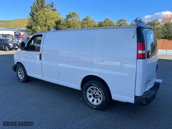 2013 GMC Savana Cargo Van with VIN 1GTS8AF44D1151490, listed as a Copart auction lot 79363094 with 93,210 mi miles and Clean Title. Bid and sale history available at carsss.com. Image 3.