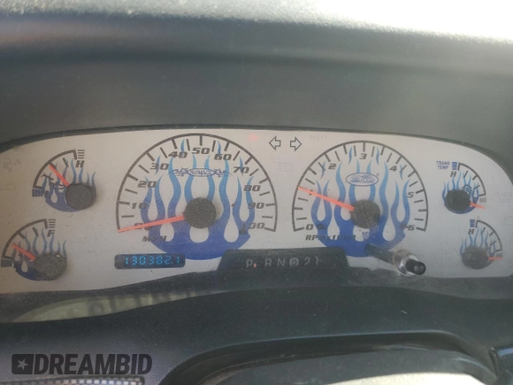 2003 Ford Super Duty F-250 XL with VIN 1FTNX21S53EA87592, listed as a Copart auction lot 75519514 with 130,382 mi miles and Non Repairable. Bid and sale history available at carsss.com. Image 9.