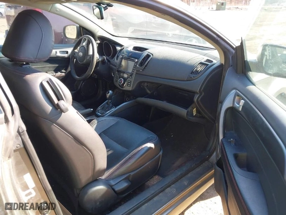 2011 Kia Forte Koup SX with VIN KNAFW6A32B5368820, listed as a IAAI auction lot 41703308 with 184715 miles. Bid and sale history available at carsss.com. Image 5.