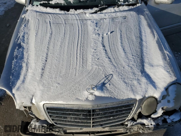 2001 Mercedes-Benz E-Class AWD with VIN WDBJF82J91X045050, listed as a Copart auction lot 41681525 with 0 mi miles and Salvage Title. Bid and sale history available at carsss.com. Image 11.