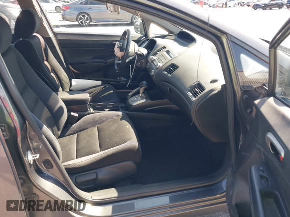 2011 Honda Civic LX-S z VIN 2HGFA1F65BH509106, wystawiony jako IAAI lot #41989765 z przebiegiem 144 790 mil mil oraz . Historia ofert i sprzedaży dostępna na DreamBid. Obrazek 5.