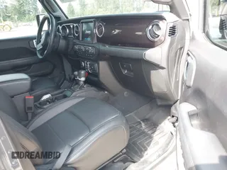 2019 Jeep Wrangler Unlimited Sahara with VIN 1C4HJXEG6KW644553, listed as a IAAI auction lot 42465842 with 40,226 mi miles and . Bid and sale history available at DreamBid. Image 5.
