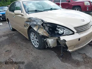 2004 Lexus ES 330 with VIN JTHBA30G745013033, listed as a IAAI auction lot 42124316 with 123,780 mi miles. Bid and sale history available at carsss.com. Image 6.