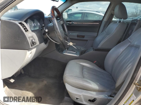 2006 Chrysler 300 C with VIN 2C3KA63H26H198177, listed as a Copart auction lot 48329365 with 197,464 mi miles and Salvage Title. Bid and sale history available at carsss.com. Image 7.