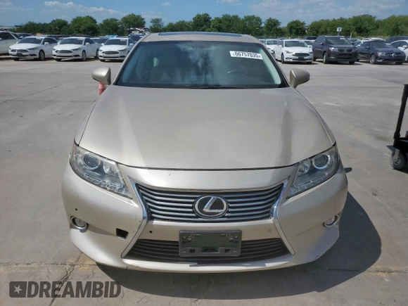 2014 Lexus ES 330 with VIN JTHBK1GG7E2146840, listed as a Copart auction lot 66757035 with 151,789 mi miles and Clean title. Bid and sale history available at DreamBid. Image 5.