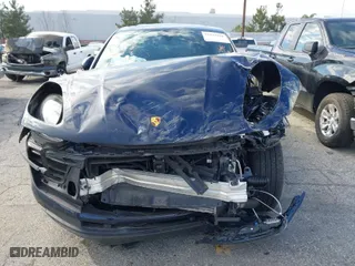 2022 Porsche Macan with VIN WP1AA2A51NLB06422, listed as a IAAI auction lot 41414230 with 8,090 mi miles. Bid and sale history available at carsss.com. Image 6.