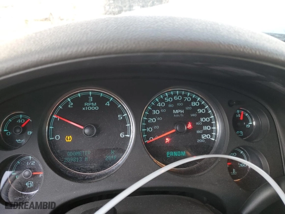 2010 Chevrolet Suburban LT with VIN 1GNUKJE32AR138759, listed as a Copart auction lot 41628475 with 209,813 mi miles and Salvage Title. Bid and sale history available at carsss.com. Image 9.