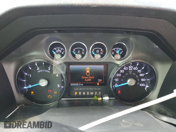 2013 Ford F-250 XL with VIN 1FT7W2BT7DEA83046, listed as a Copart auction lot 58491935 with 225,035 mi miles and Non repairable. Bid and sale history available at DreamBid. Image 9.