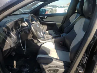 2015 Volvo XC60 T5 Drive-E Platinum с VIN YV440MDD9F2626016, выставлен на аукционе Copart как лот 82492164 с пробегом 167 072 миль миль и Чистый • Clean title. История ставок и продаж доступна на DreamBid. Изображение 7.