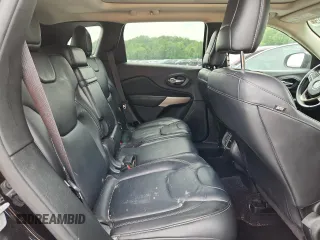 2017 Jeep Cherokee High Altitude z VIN 1C4PJMDS7HW637720, wystawiony jako Copart lot #62146695 z przebiegiem 152 363 mil mil oraz Czysty tytuł • Clean title. Historia ofert i sprzedaży dostępna na DreamBid. Obrazek 10.