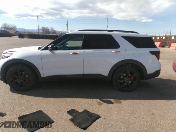 2020 Ford Explorer ST with VIN 1FM5K8GC0LGB11671, listed as a IAAI auction lot 41775713 with 86,132 mi miles and . Bid and sale history available at DreamBid. Image 14.