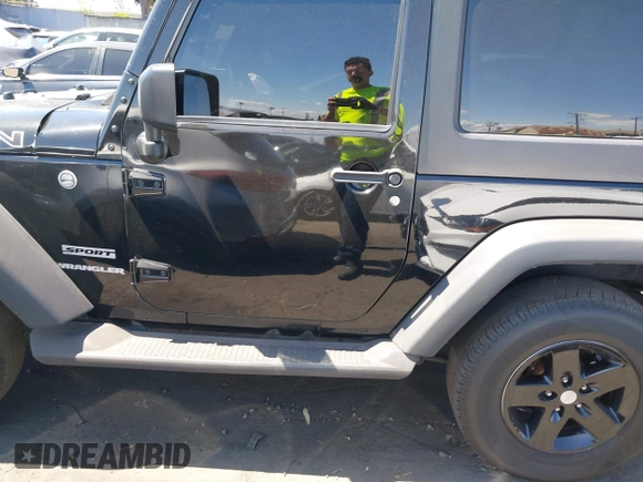 2017 Jeep Wrangler Sport with VIN 1C4AJWAG2HL588381, listed as a IAAI auction lot 41923173 with 86,095 mi miles and . Bid and sale history available at DreamBid. Image 15.