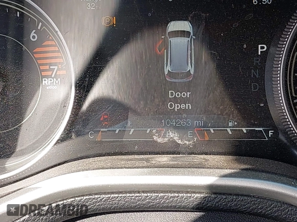 2017 Jeep Cherokee Trailhawk L Plus with VIN 1C4PJMBB6HW654172, listed as a IAAI auction lot 41851236 with 104,263 mi miles. Bid and sale history available at carsss.com. Image 15.