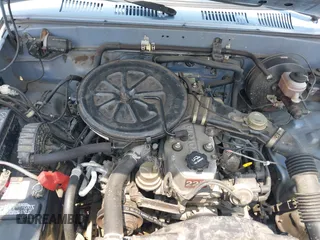1990 Toyota Pickup z VIN JT4RN81R2L0043473, wystawiony jako IAAI lot #42410597 z przebiegiem 27 697 mil mil oraz . Historia ofert i sprzedaży dostępna na DreamBid. Obrazek 10.