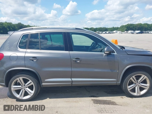 2016 Volkswagen Tiguan SE with VIN WVGAV7AX8GW083822, listed as a IAAI auction lot 42529779 with 65,437 mi miles and . Bid and sale history available at DreamBid. Image 14.