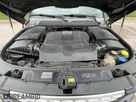 2013 Land Rover LR4 HSE with VIN SALAG2D40DA682332, listed as a Copart auction lot 55495535 with 116,937 mi miles and Clean Title. Bid and sale history available at DreamBid. Image 7.
