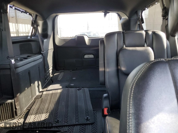 2015 Chrysler Town & Country S with VIN 2C4RC1HGXFR711774, listed as a Copart auction lot 44637975 with 137,602 mi miles and Salvage Title. Bid and sale history available at DreamBid. Image 10.