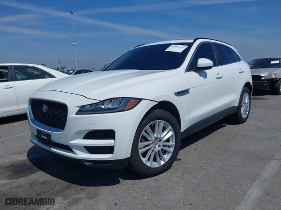 2017 Jaguar F-PACE 35t Prestige with VIN SADCK2BV9HA083224, listed as a IAAI auction lot 41893312 with 84,892 mi miles. Bid and sale history available at carsss.com. Image 17.