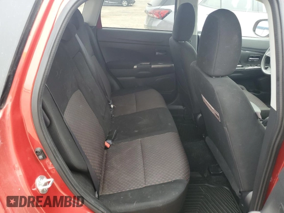 2018 Mitsubishi Outlander ES z VIN JA4AP3AU6JZ029934, wystawiony jako Copart lot #56676635 z przebiegiem 77 354 mil mil oraz Czysty tytuł • Clean title. Historia ofert i sprzedaży dostępna na DreamBid. Obrazek 11.