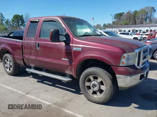 2006 Ford F-250 XL z VIN 1FTSX21P06ED33807, wystawiony jako IAAI lot #41824991 z przebiegiem 179 423 mil mil oraz . Historia ofert i sprzedaży dostępna na DreamBid. Obrazek 13.