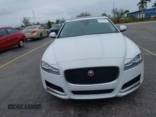 2017 Jaguar XF 35t Prestige with VIN SAJBE4BV2HCY48435, listed as a IAAI auction lot 41652369 with 63,424 mi miles. Bid and sale history available at carsss.com. Image 6.