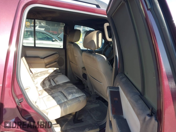 2008 Ford Explorer Eddie Bauer with VIN 1FMEU64E18UA54491, listed as a IAAI auction lot 41837686 with Not Provided miles. Bid and sale history available at carsss.com. Image 8.
