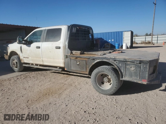 2019 Ford F-350 XL z VIN 1FT8W3DT6KEF79816, wystawiony jako Copart lot #47285925 z przebiegiem 177 503 mil mil oraz Tytuł czysty. Historia ofert i sprzedaży dostępna na DreamBid. Obrazek 2.
