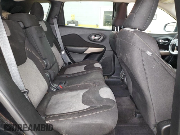 2018 Jeep Cherokee Latitude с VIN 1C4PJMCB9JD570038, выставлен на аукционе Copart как лот 44596495 с пробегом 118 616 миль миль и Списание • Salvage title. История ставок и продаж доступна на DreamBid. Изображение 11.
