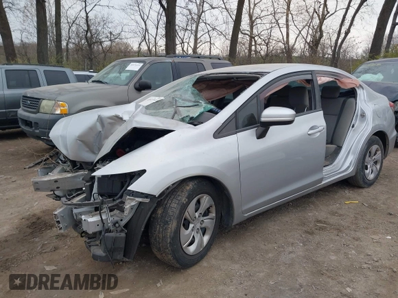 2014 Honda Civic LX z VIN 19XFB2F55EE210725, wystawiony jako IAAI lot #40973483 z przebiegiem 47 366 mil mil oraz . Historia ofert i sprzedaży dostępna na DreamBid. Obrazek 6.