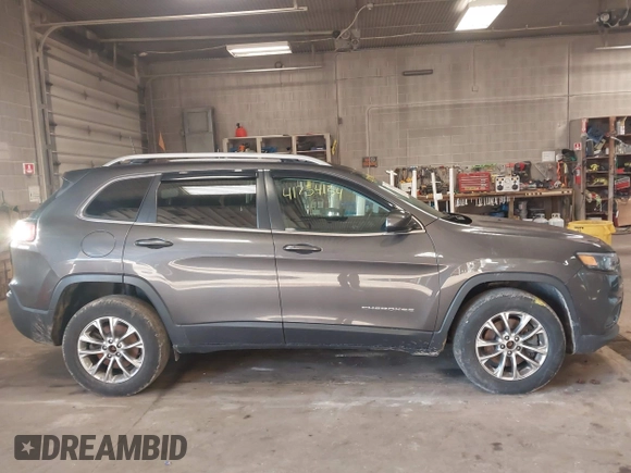 2019 Jeep Cherokee Latitude Plus with VIN 1C4PJMLB1KD139940, listed as a IAAI auction lot 41754134 with 113,237 mi miles. Bid and sale history available at carsss.com. Image 13.