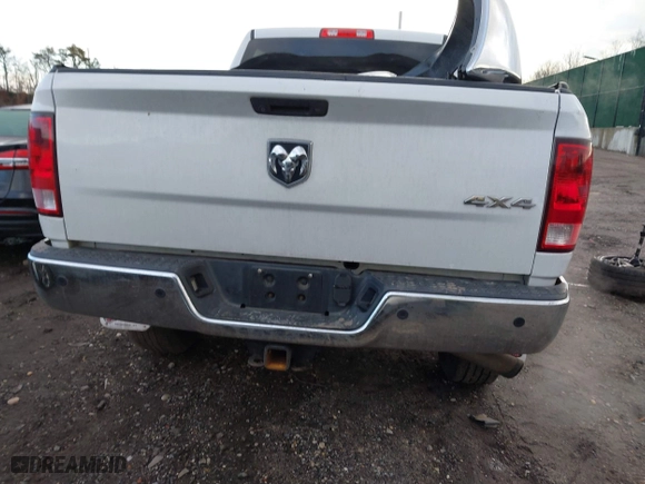 2018 Ram 2500 Tradesman with VIN 3C6UR5CJ4JG147600, listed as a IAAI auction lot 41514148 with 115,289 mi miles. Bid and sale history available at carsss.com. Image 16.