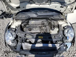 2013 MINI Hardtop S with VIN WMWSV3C52DT389468, listed as a Copart auction lot 57293845 with 84,723 mi miles and Salvage title. Bid and sale history available at DreamBid. Image 11.
