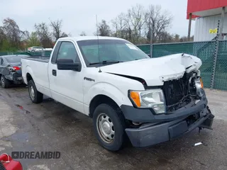 2014 Ford F-150 XL with VIN 1FTMF1CM0EKF70113, listed as a IAAI auction lot 41982424 with 150,007 mi miles. Bid and sale history available at carsss.com. Image 1.
