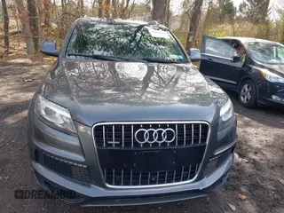 2015 Audi Q7 3.0T S line Prestige with VIN WA1DGAFE7FD023762, listed as a IAAI auction lot 42027169 with 110,744 mi miles. Bid and sale history available at carsss.com. Image 6.