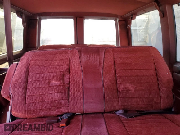 1992 Chevrolet Astro with VIN 1GNDM19Z3NB219051, listed as a Copart auction lot 41997675 with 242,745 mi miles and Salvage Title. Bid and sale history available at carsss.com. Image 10.
